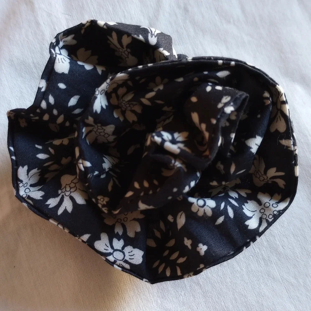 Liberty of London Art Fabric Scrunchie Black White Capel Floral Cottagecore